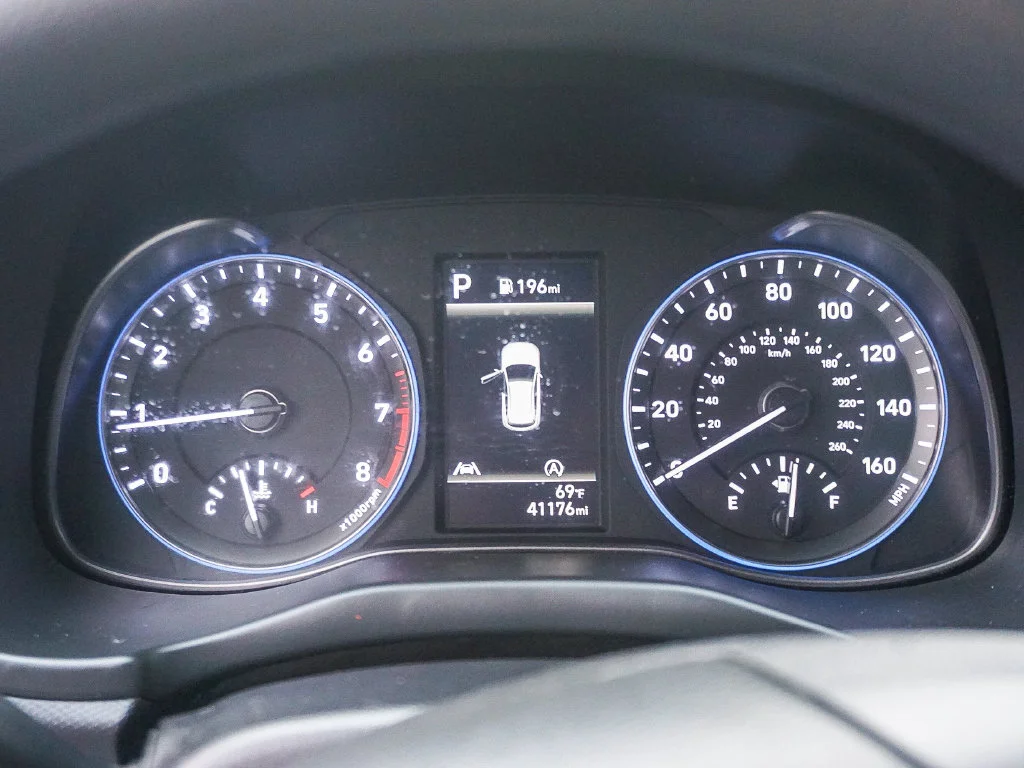 Used 2023 White Hyundai SEL image 22