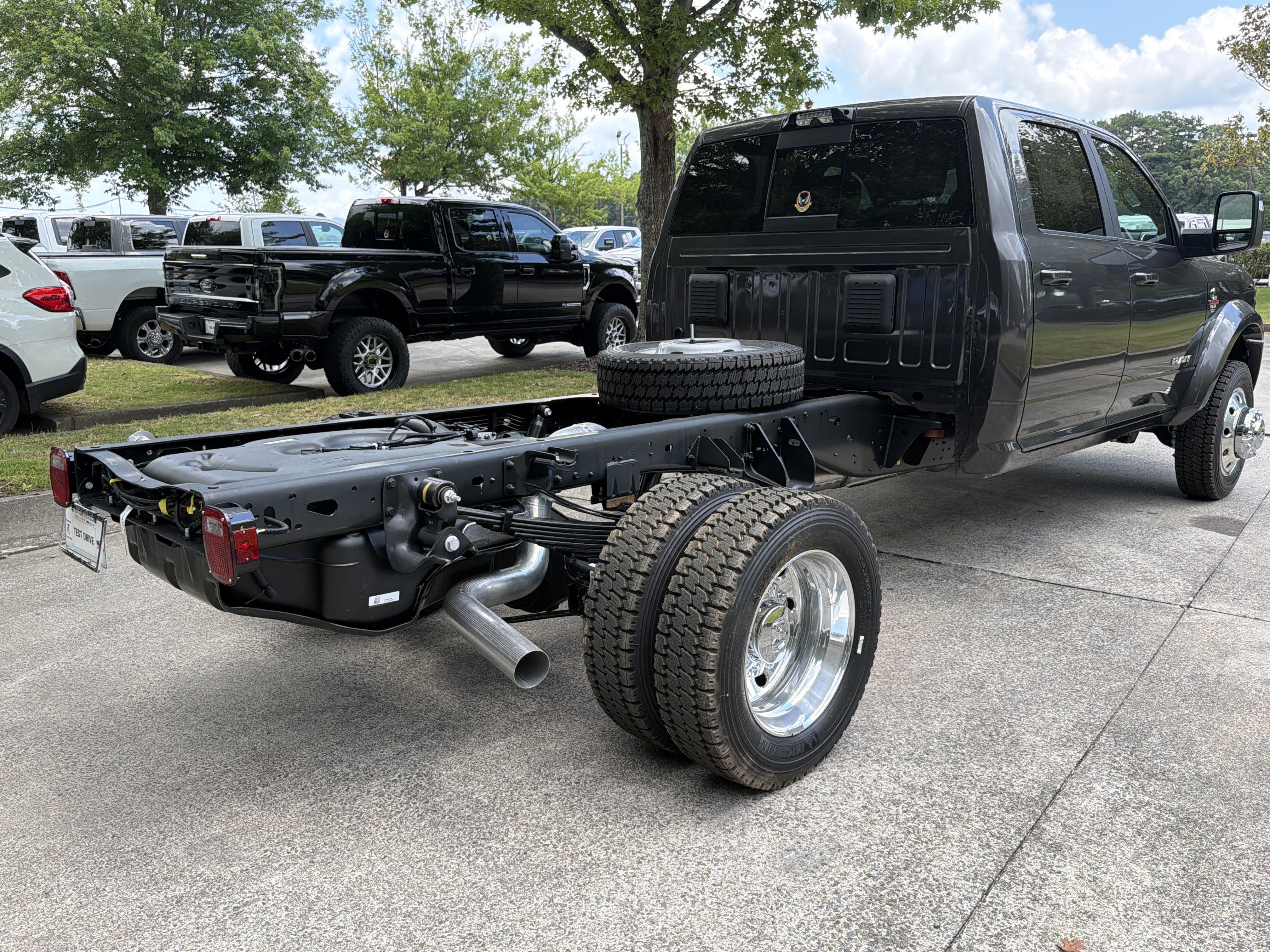 New 2026 Granite Crystal Metallic Clearcoat RAM Big Horn image 7