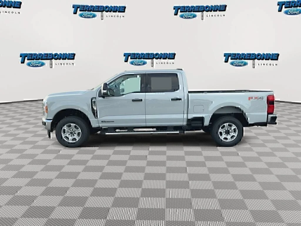New 2026 Avalanche Ford F-250® XLT image 5