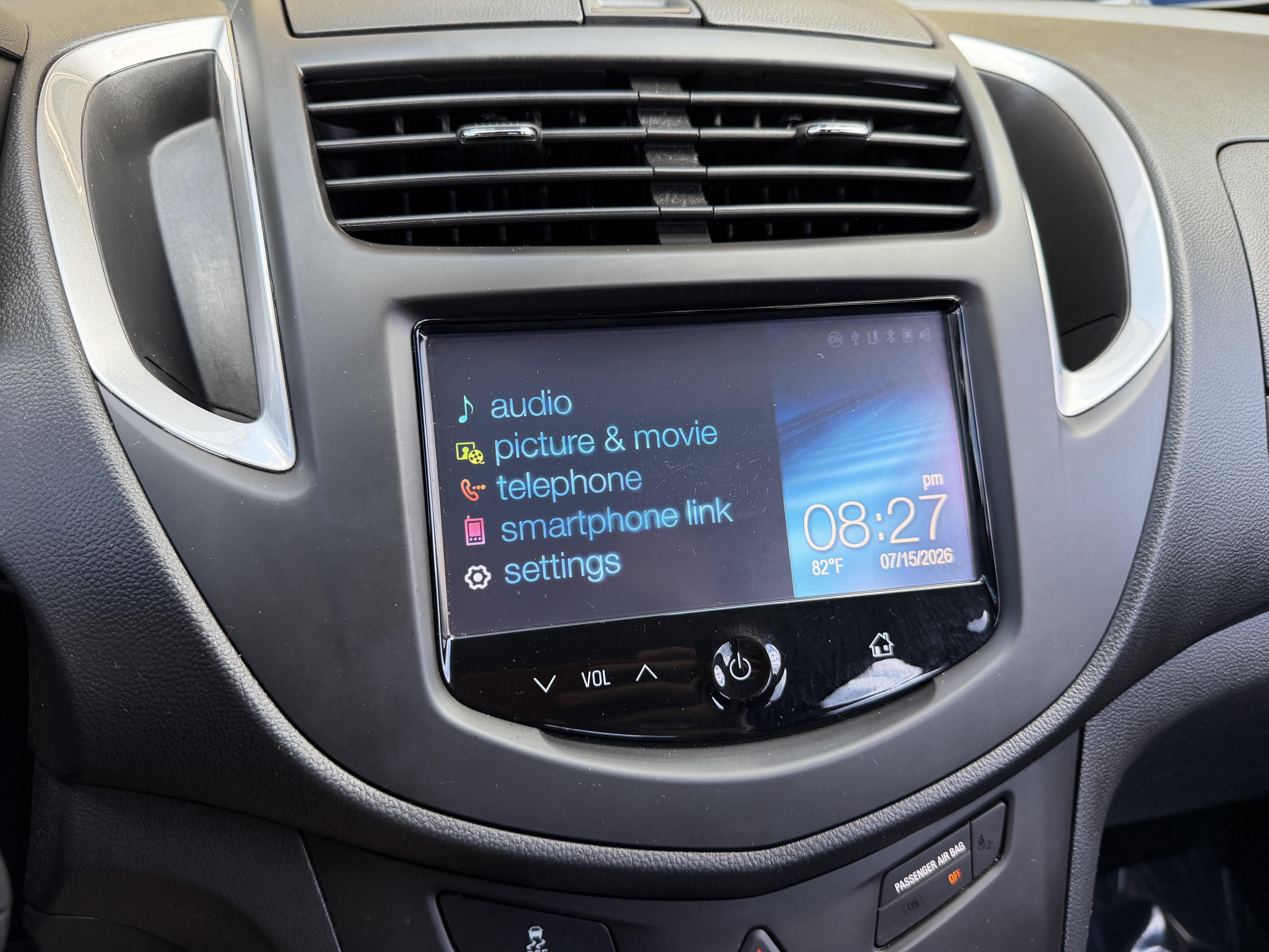 Used 2016 Summit White Chevrolet LS image 18