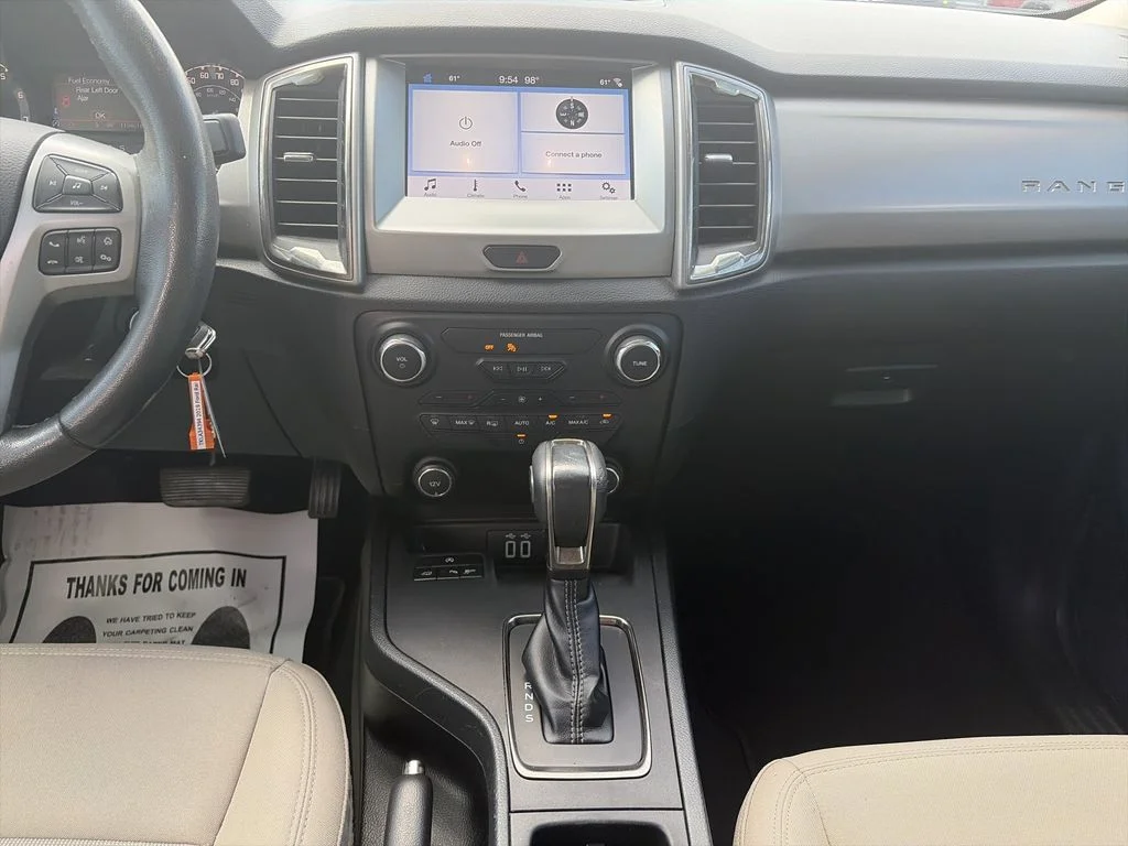 Used 2019 Silver Ford XLT image 16