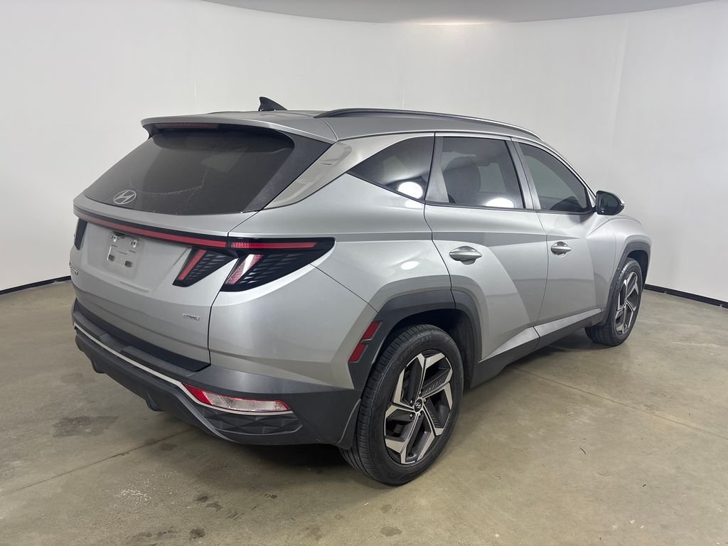 Used 2023 Silver Hyundai SEL image 5