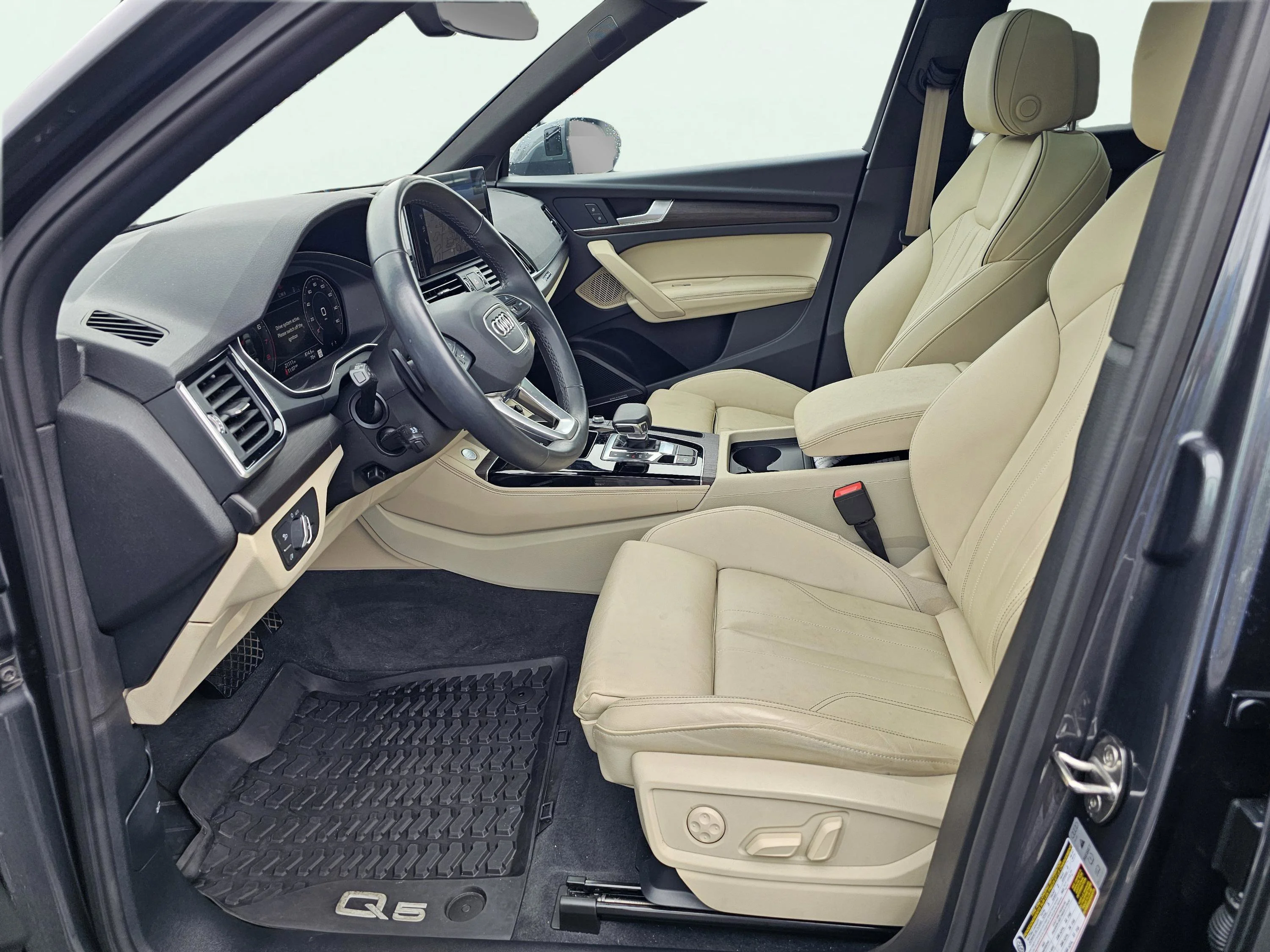 Used 2025 Daytona Gray Pearl Effect Audi S line Premium Plus image 16