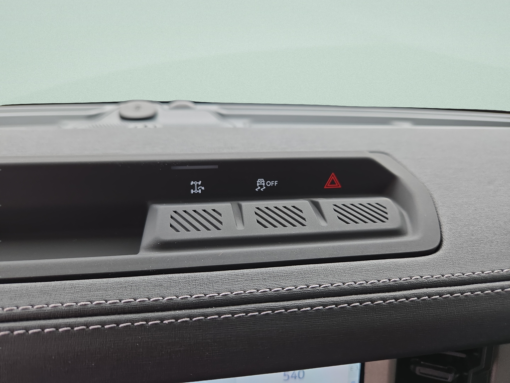New 2026 Avalanche Gray Ford Outer Banks® image 20