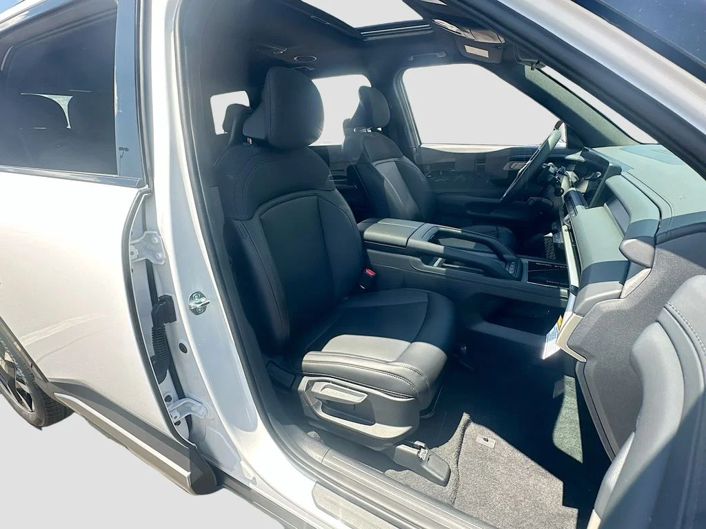 New 2027 Glacial White Pearl Kia S image 30