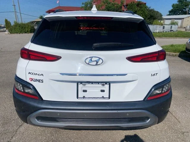 Used 2022 White Hyundai Limited image 5