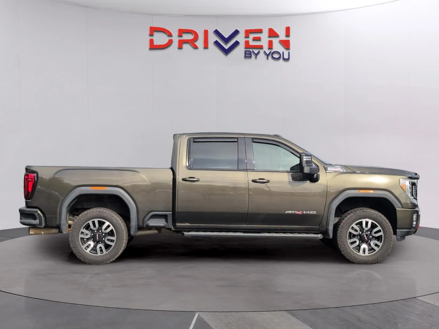 Used 2023 Forest Metallic GMC AT4 image 6