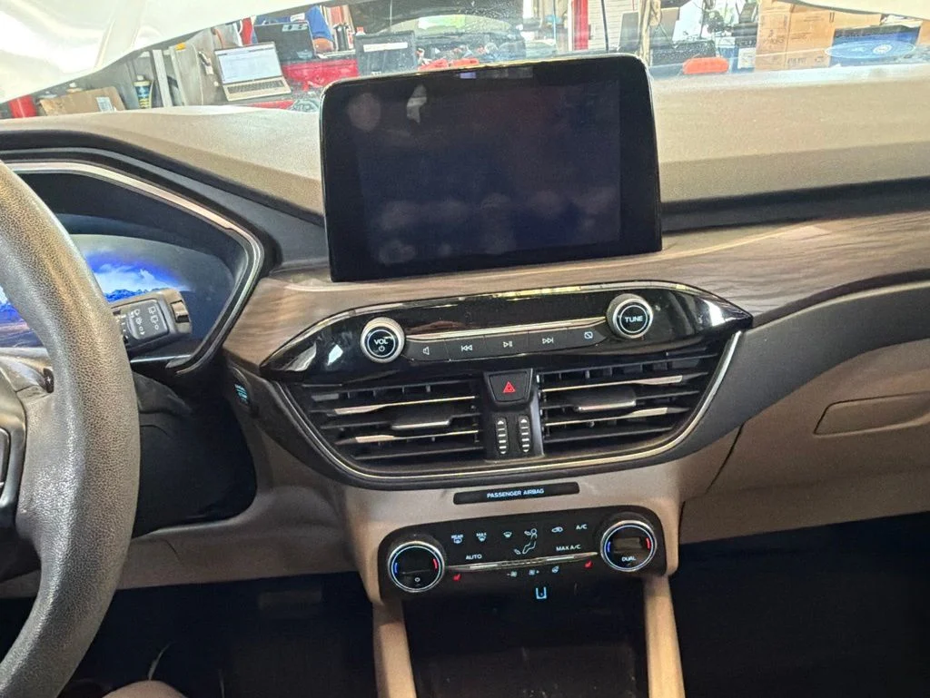 Used 2020 White Ford Titanium image 14