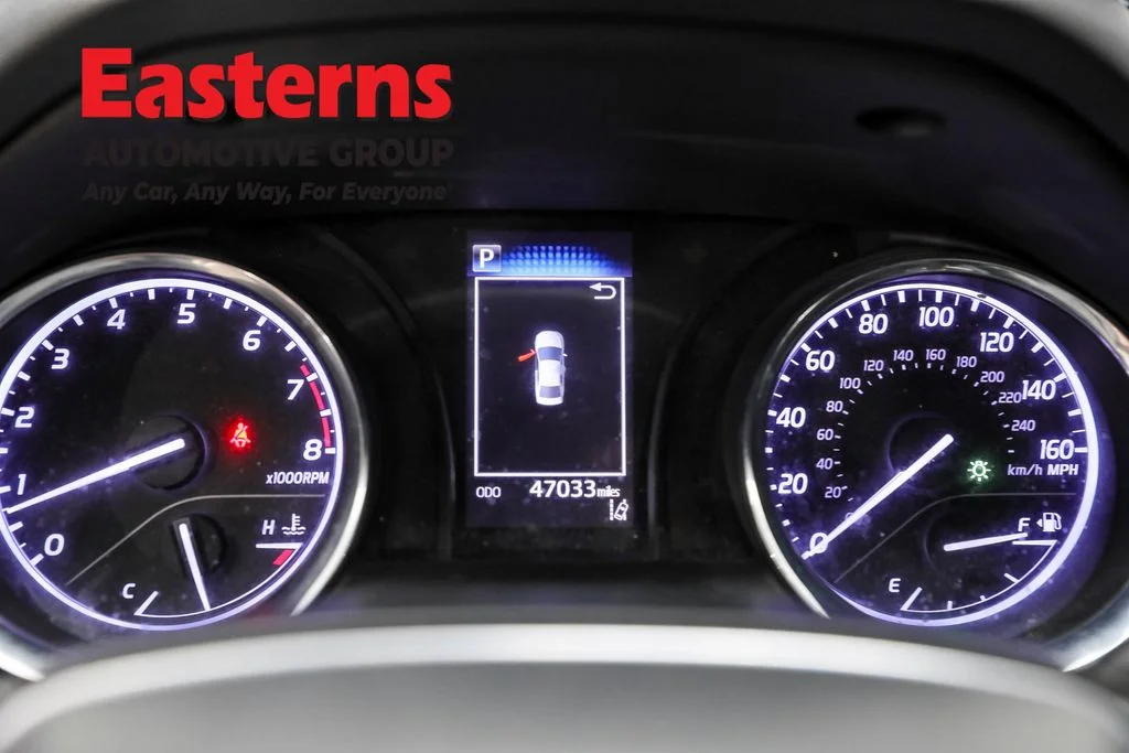 Used 2020 Red Toyota SE image 17