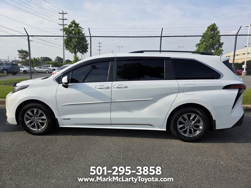 Used 2021 Super White TOYOTA LE image 6