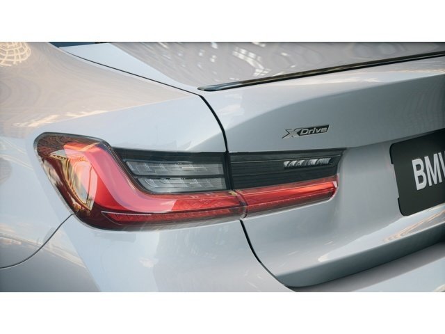 New 2026 Brooklyn Grey Metallic BMW 330i NA xDrive image 8