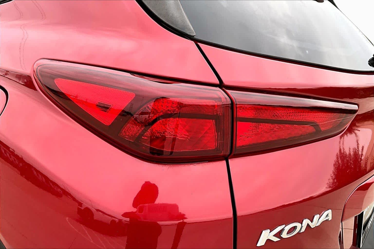 Used 2022 Pulse Red Hyundai SEL image 29
