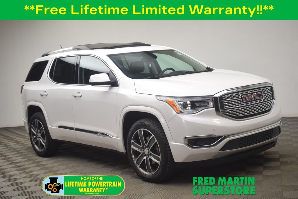 2019 GMC Acadia Denali FWD's photo