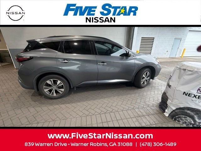 Used 2020 Gray Nissan SV image 7