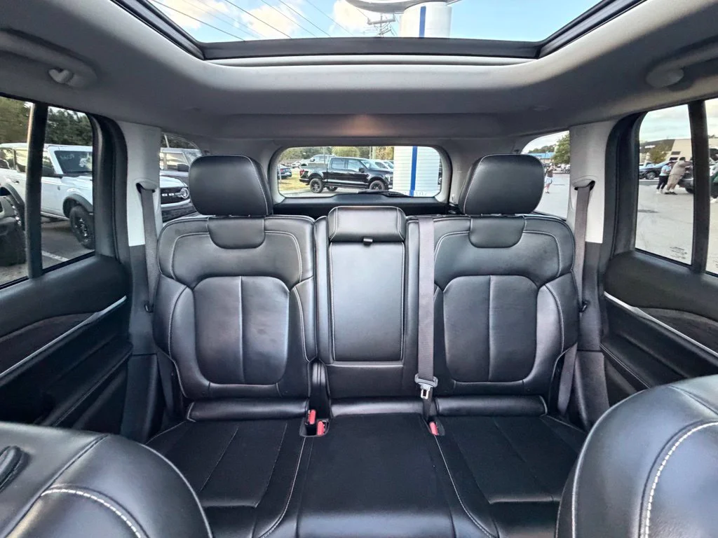 Used 2022 White Jeep Limited image 14