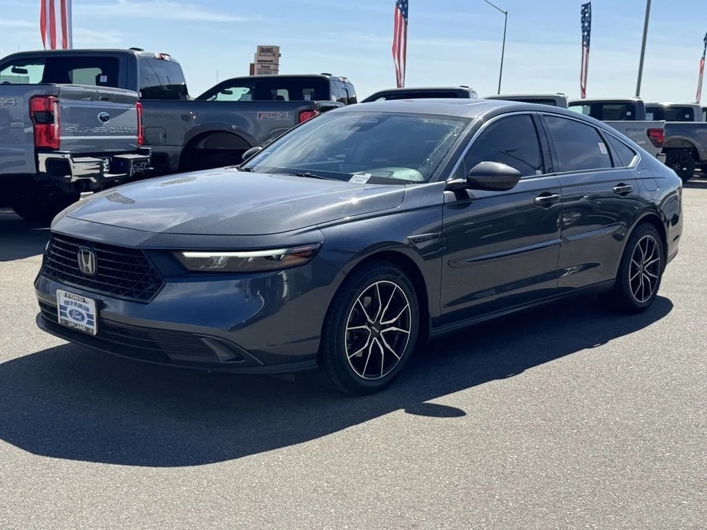 Used 2023 Gray Metallic Honda EX image 4