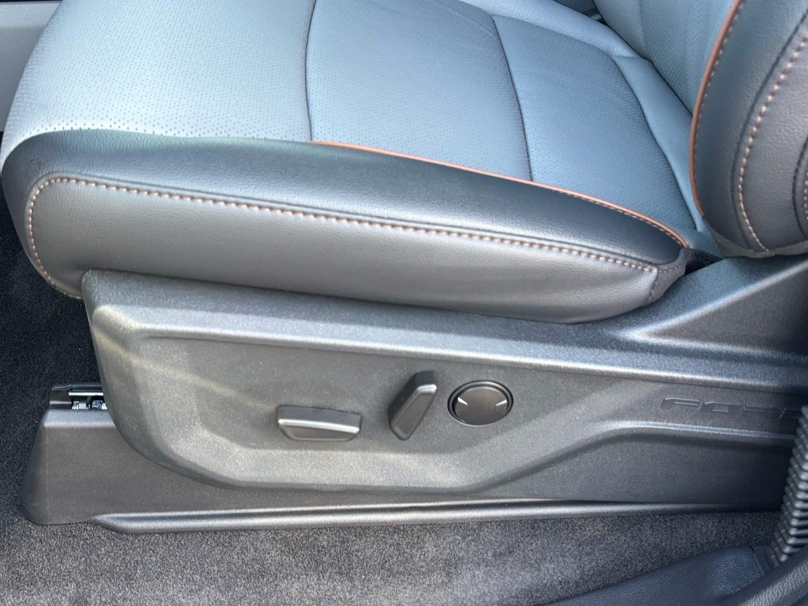 New 2026 Marsh Gray Ford Lariat® image 11