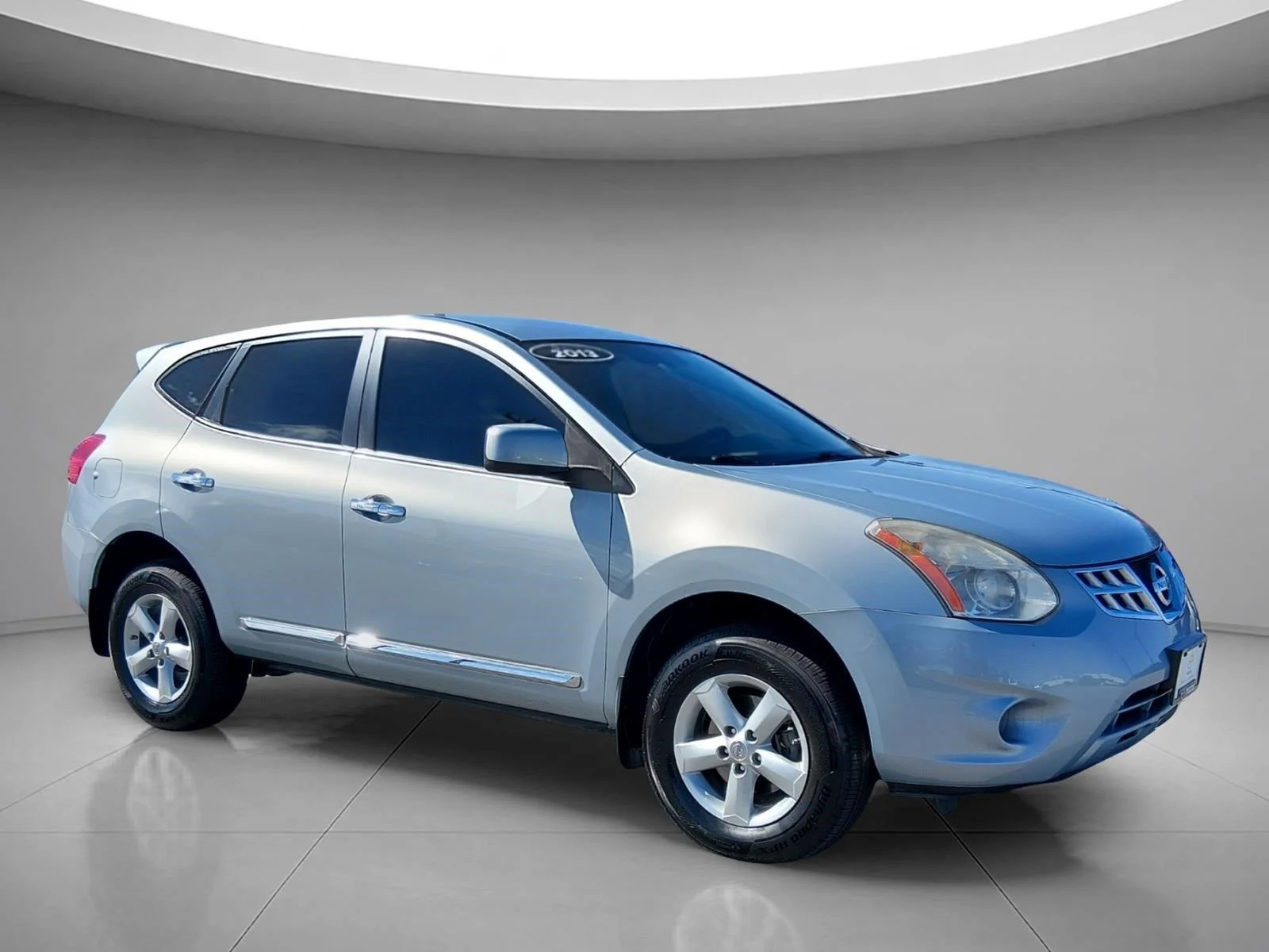 Used 2013 Graphite Blue Nissan S image 7