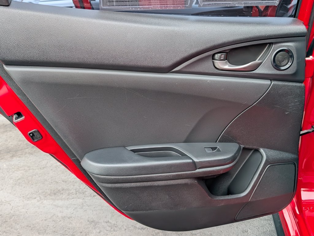 Used 2021  Honda Sport image 14
