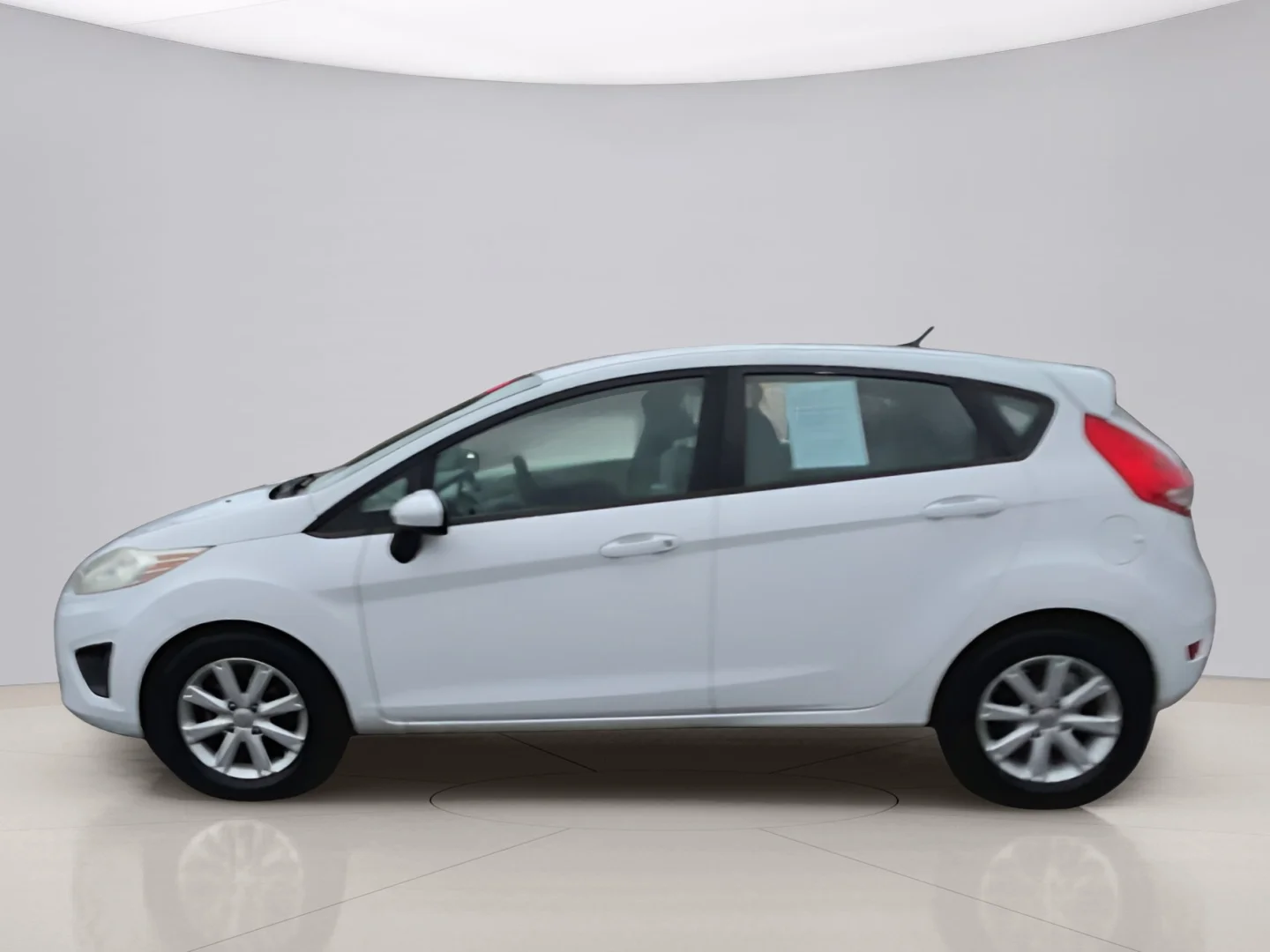 Used 2011 White Ford SE image 5