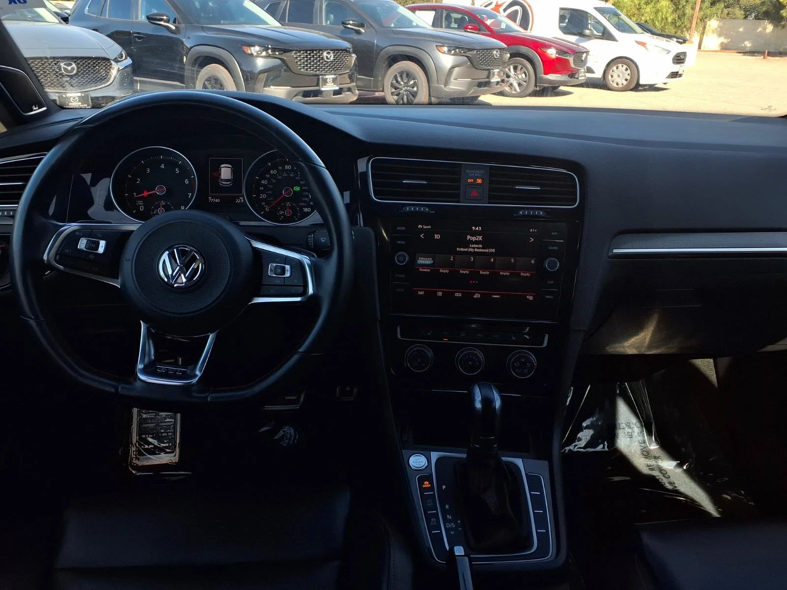 Used 2019 Blue Volkswagen 2.0T SE image 19