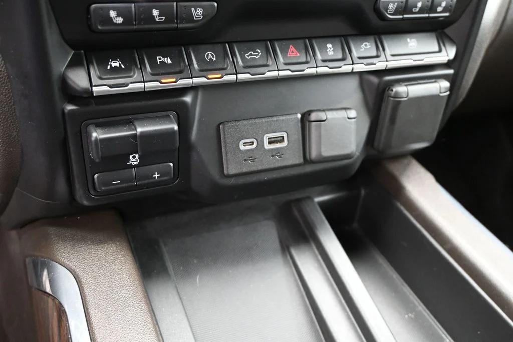Used 2020 Blue GMC SLT image 26