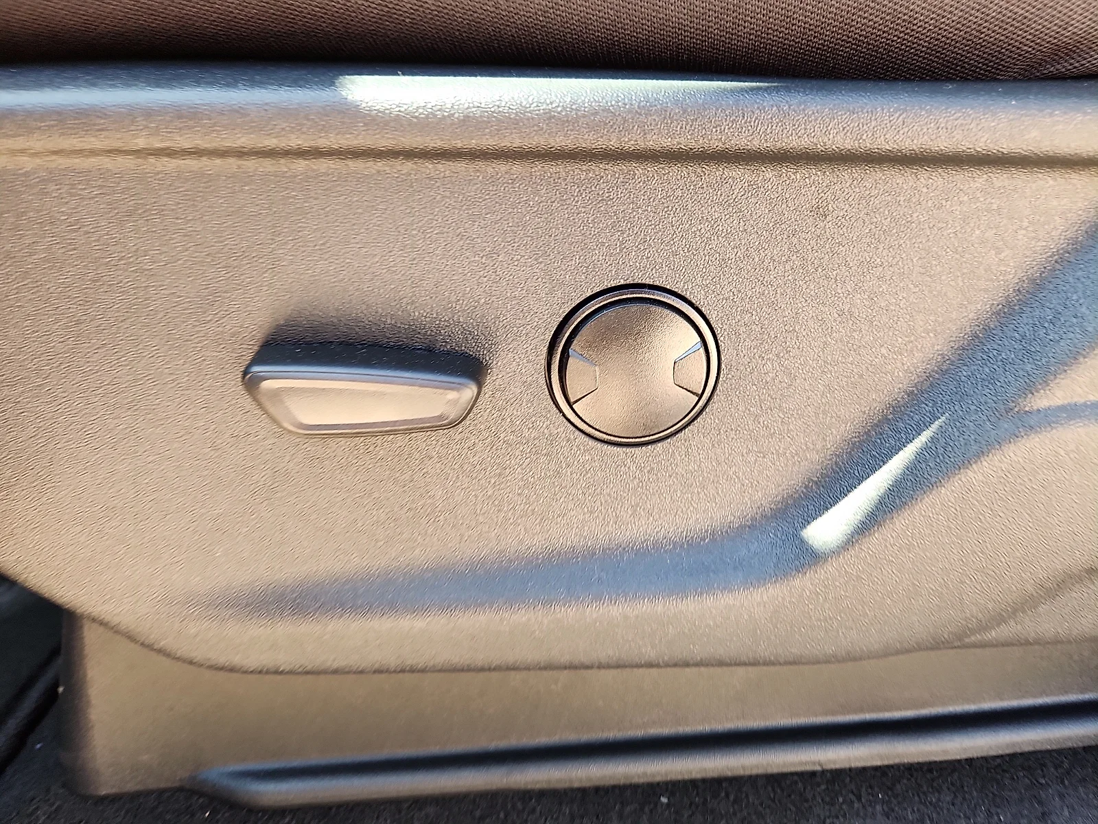 New 2026 Agate Black Metallic Ford XLT image 16