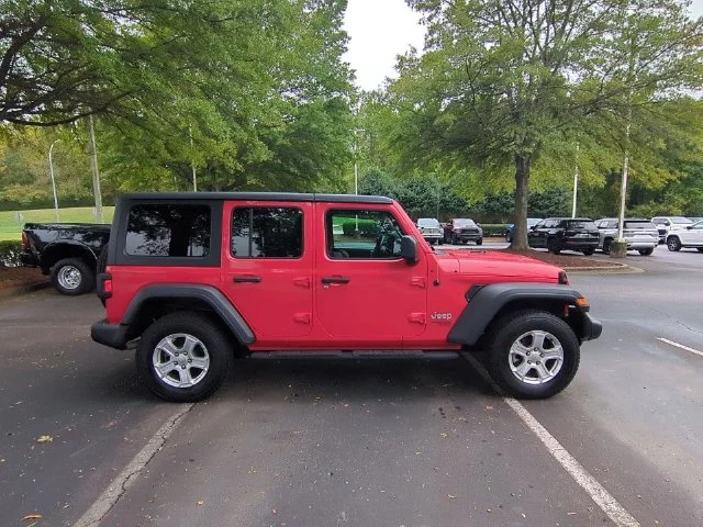 Used 2018 Red Jeep Unlimited Sport S image 6