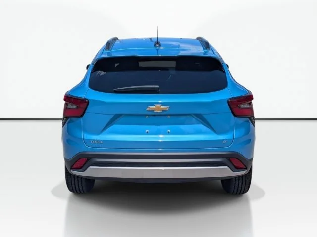 Used 2025 Blue Chevrolet LT image 8