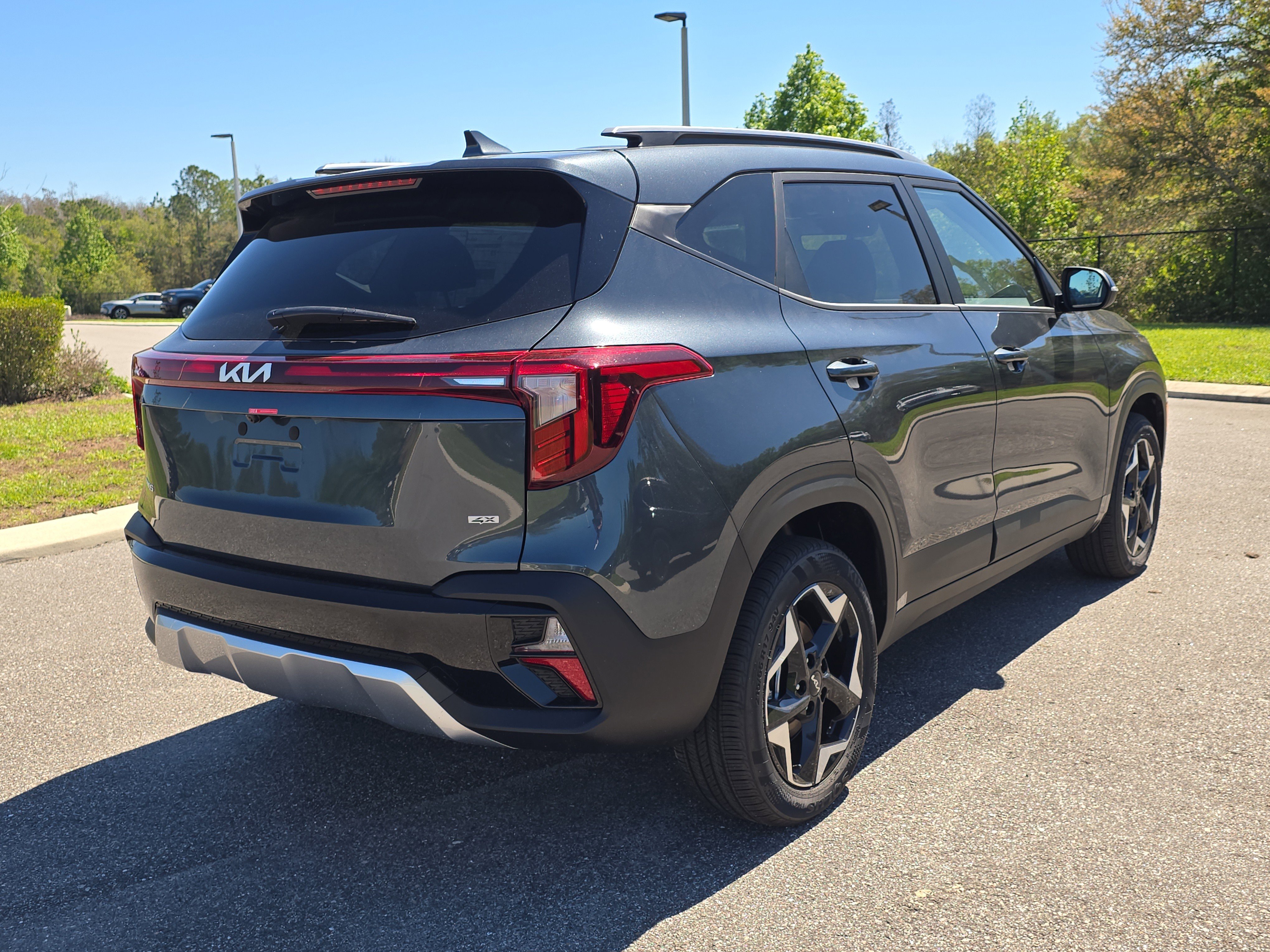 New 2026 Gravity Gray Kia S image 8