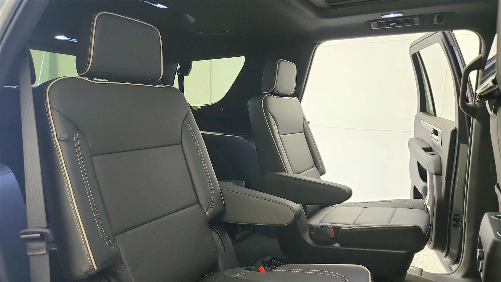 2026 Chevrolet Tahoe Premier - Photo 48