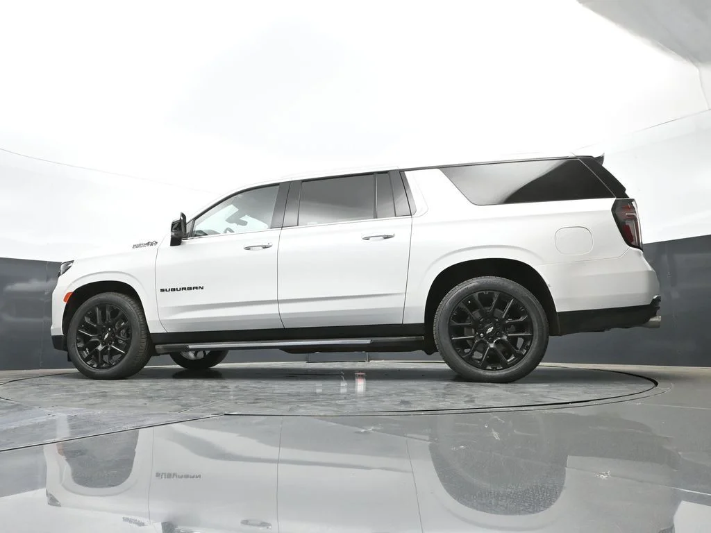 Used 2022 Beige Chevrolet High Country image 52