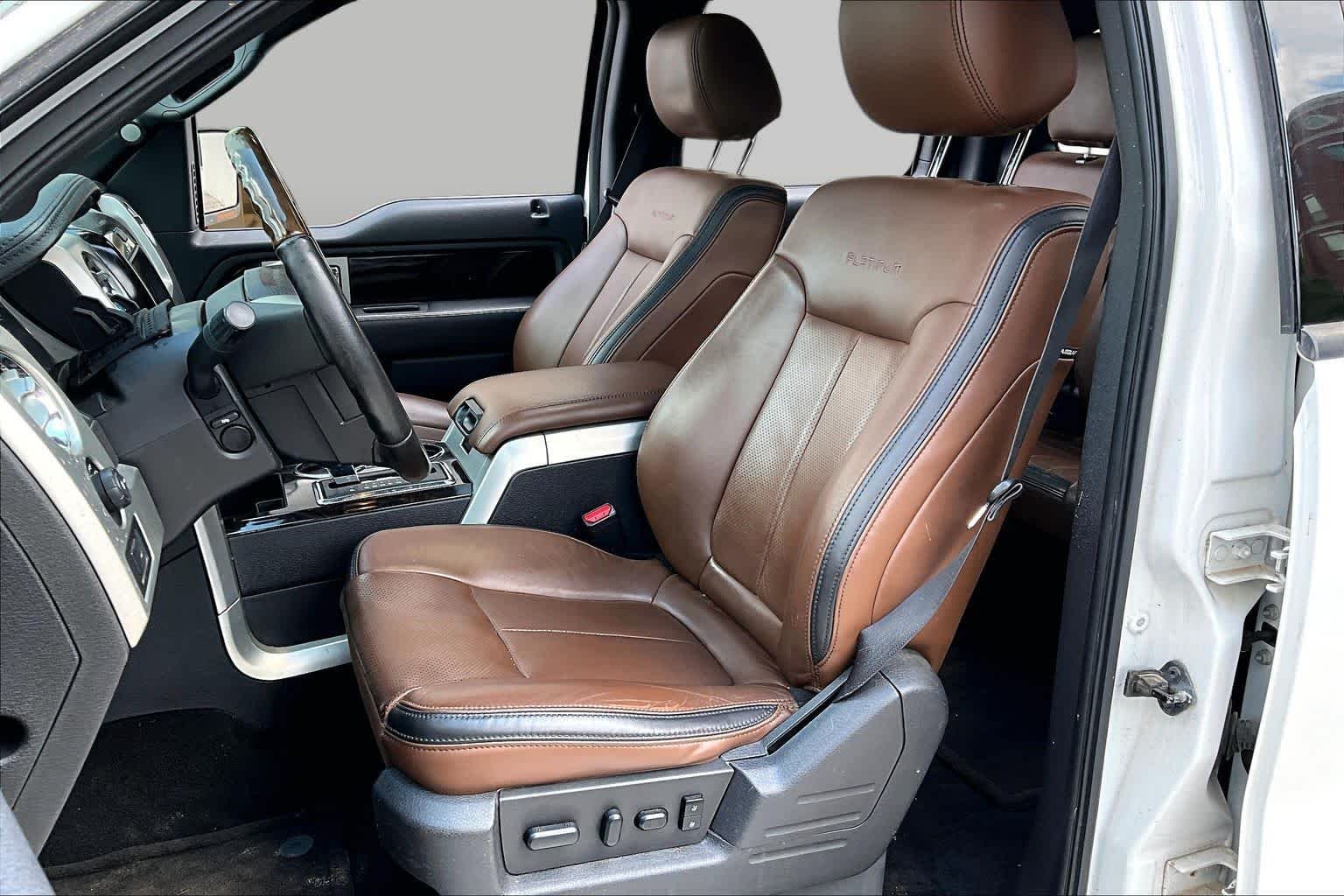 Used 2014 White Platinum Metallic Tri-Coat Ford Platinum image 7
