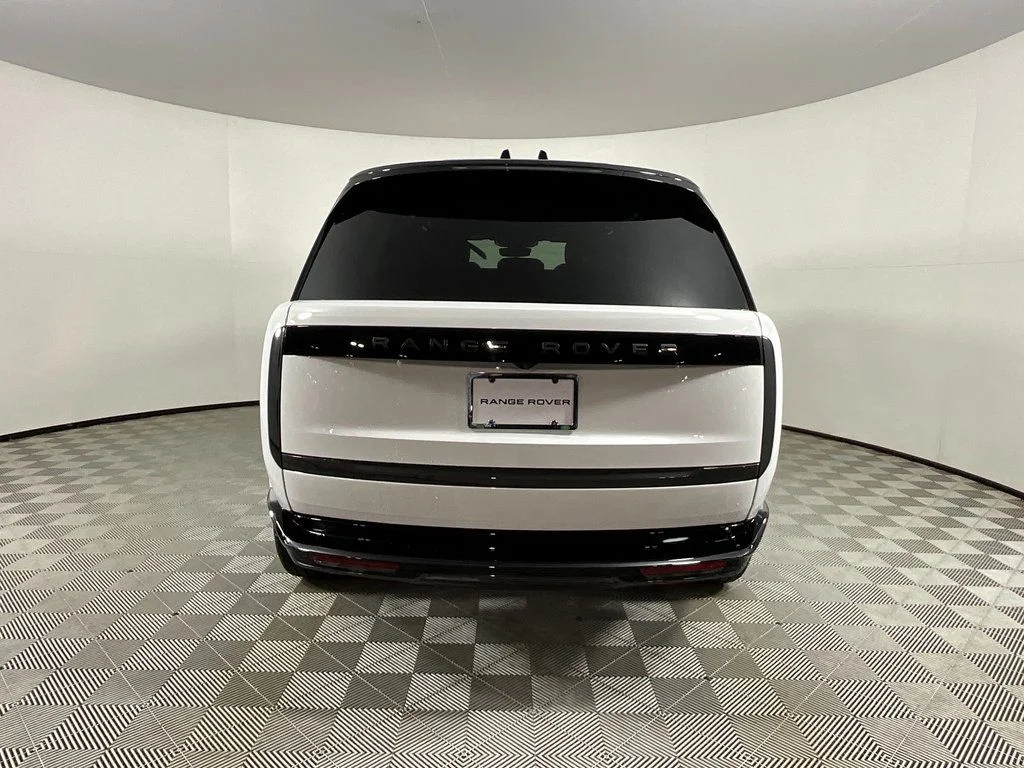 New 2026 Fuji White Land Rover SE PHEV image 7