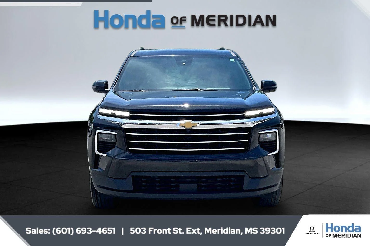 Used 2025 Mosaic Black Metallic Chevrolet AWD LT image 3