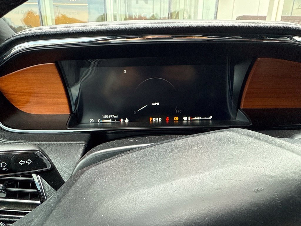 Used 2019 Black Lincoln Reserve image 7
