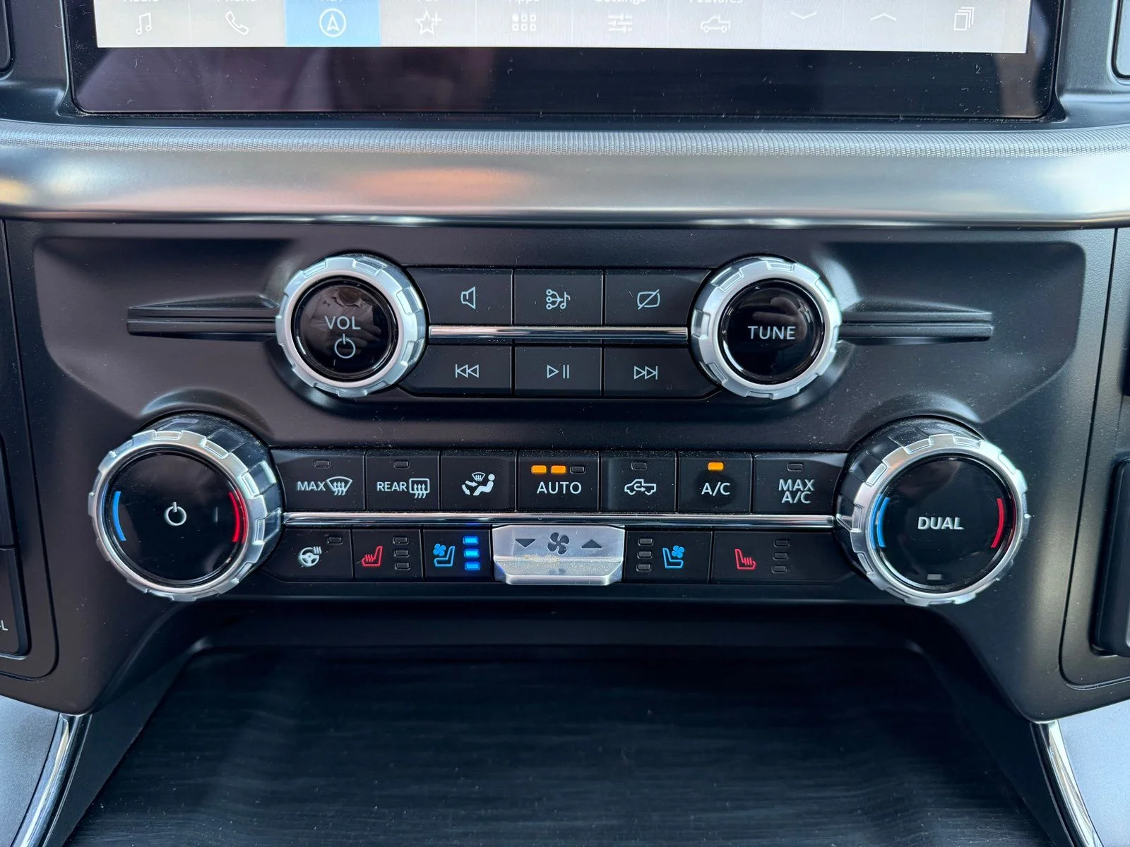 2024 Ford F-150 Lariat - Photo 16