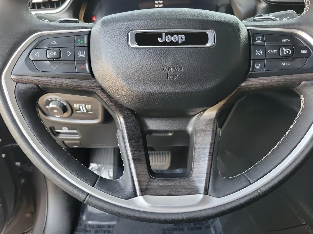 Certified Used 2025 Gray Jeep Limited image 26
