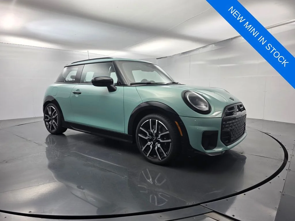 2026 MINI Hardtop Cooper S's photo