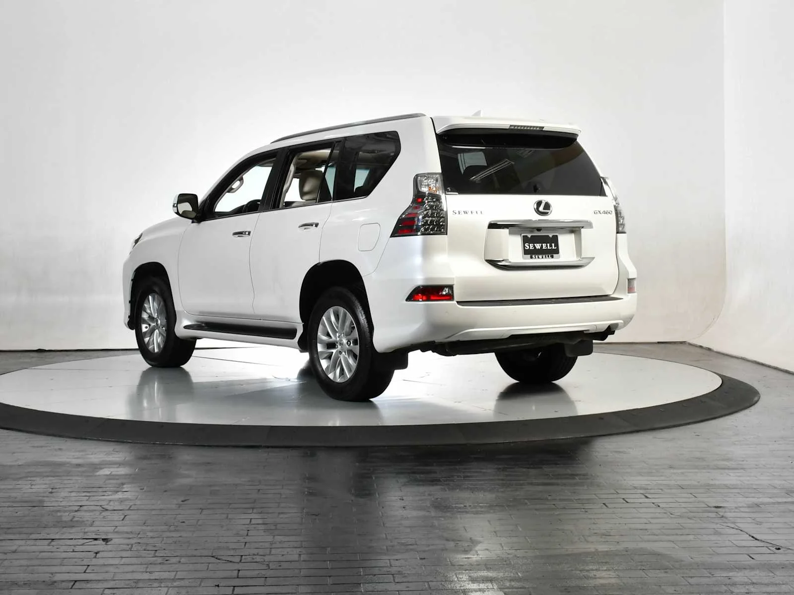 Certified Used 2023 Eminent White Pearl Lexus Premium image 4