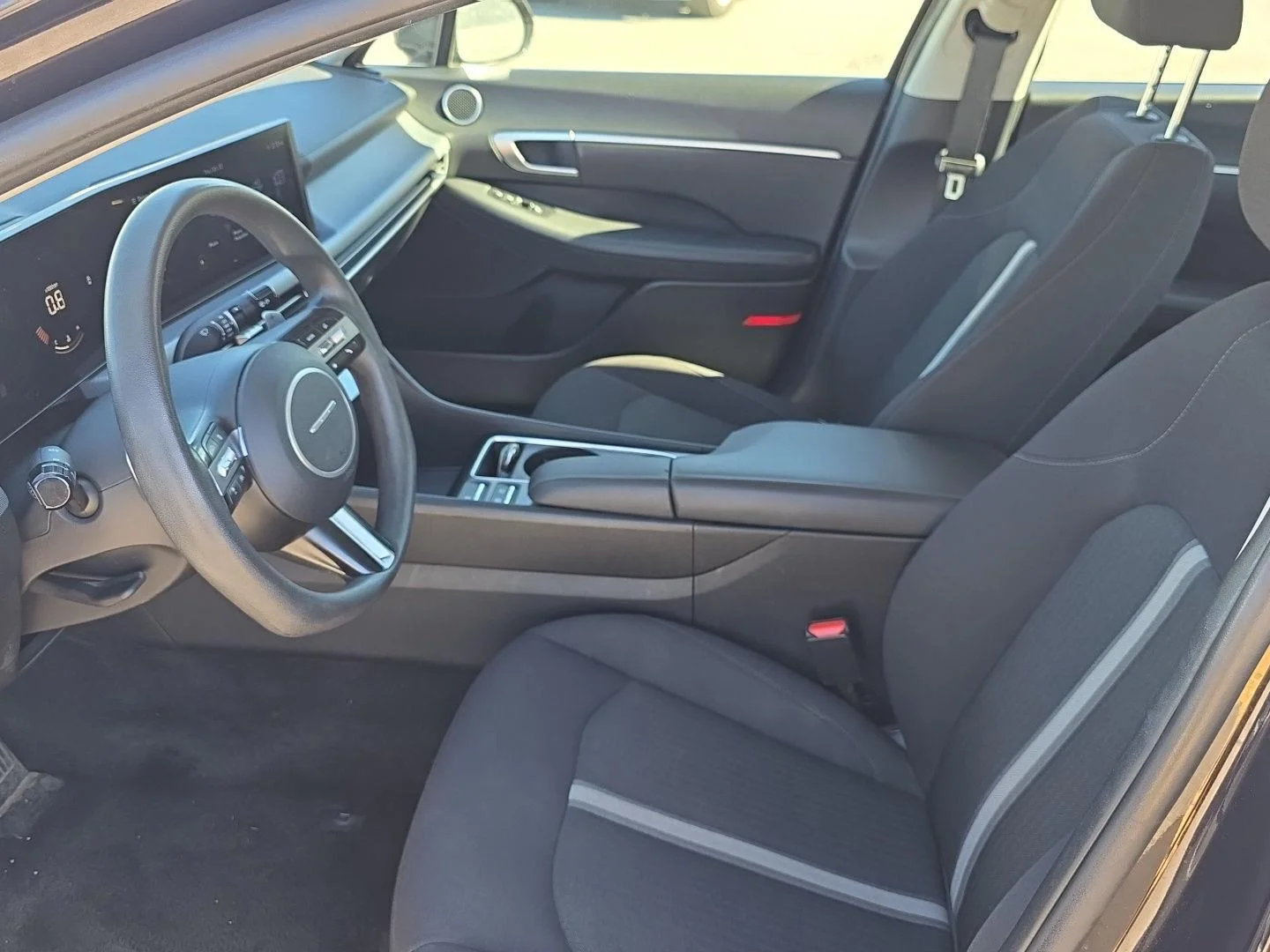 Used 2025 Carbon Blue Hyundai SEL image 9