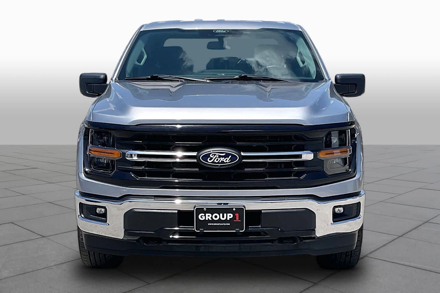 Used 2024 Iconic Silver Ford XLT image 4