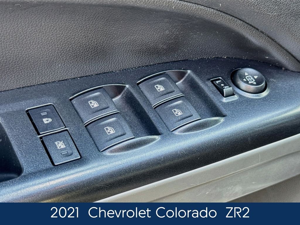 Used 2021  Chevrolet ZR2 image 19