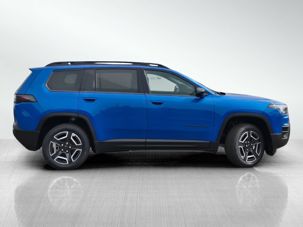 New 2026 Hydro Blue Pearl-Coat Exterior Paint Jeep Laredo image 3