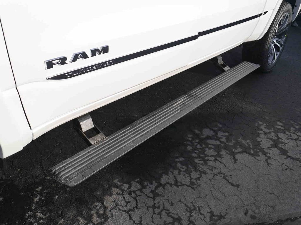 New 2026 Ivory White Tri-Coat Pearl-Coat Exterior Paint RAM  image 17