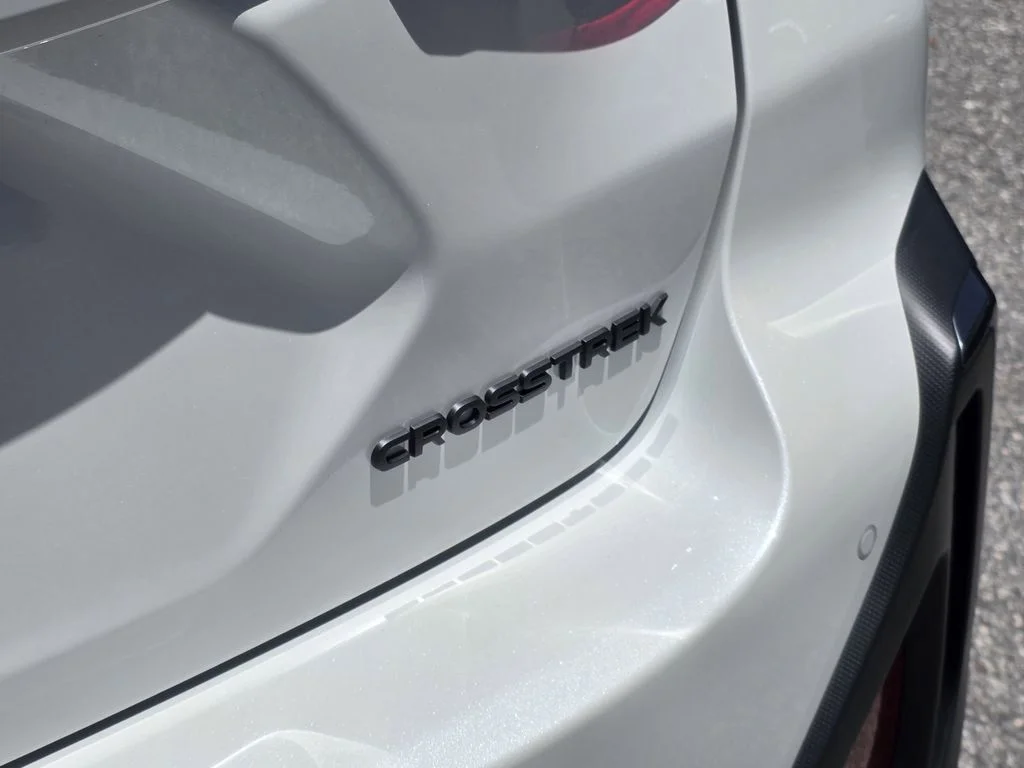 New 2026 CRYSTAL WHITE PEARL Subaru Limited image 8