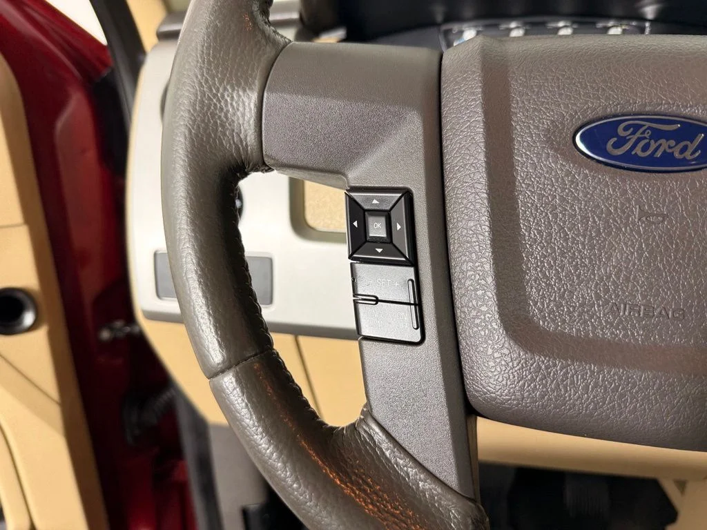 Used 2014 Red Ford Lariat image 22
