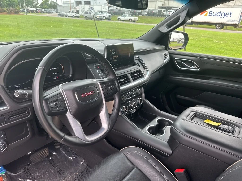 Used 2023 Onyx Black GMC SLT image 28