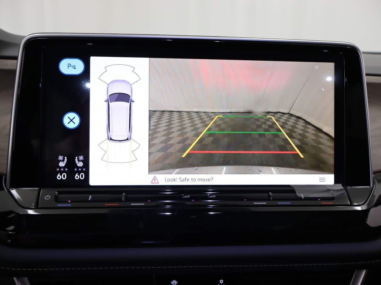 2026 Volkswagen Atlas SE w/Tech - Photo 10