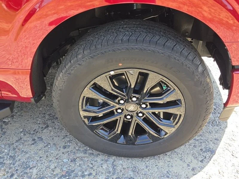 New 2026 Ruby Red Metallic Tinted Clearcoat Ford Lariat® image 16